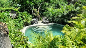 Utomhuspool