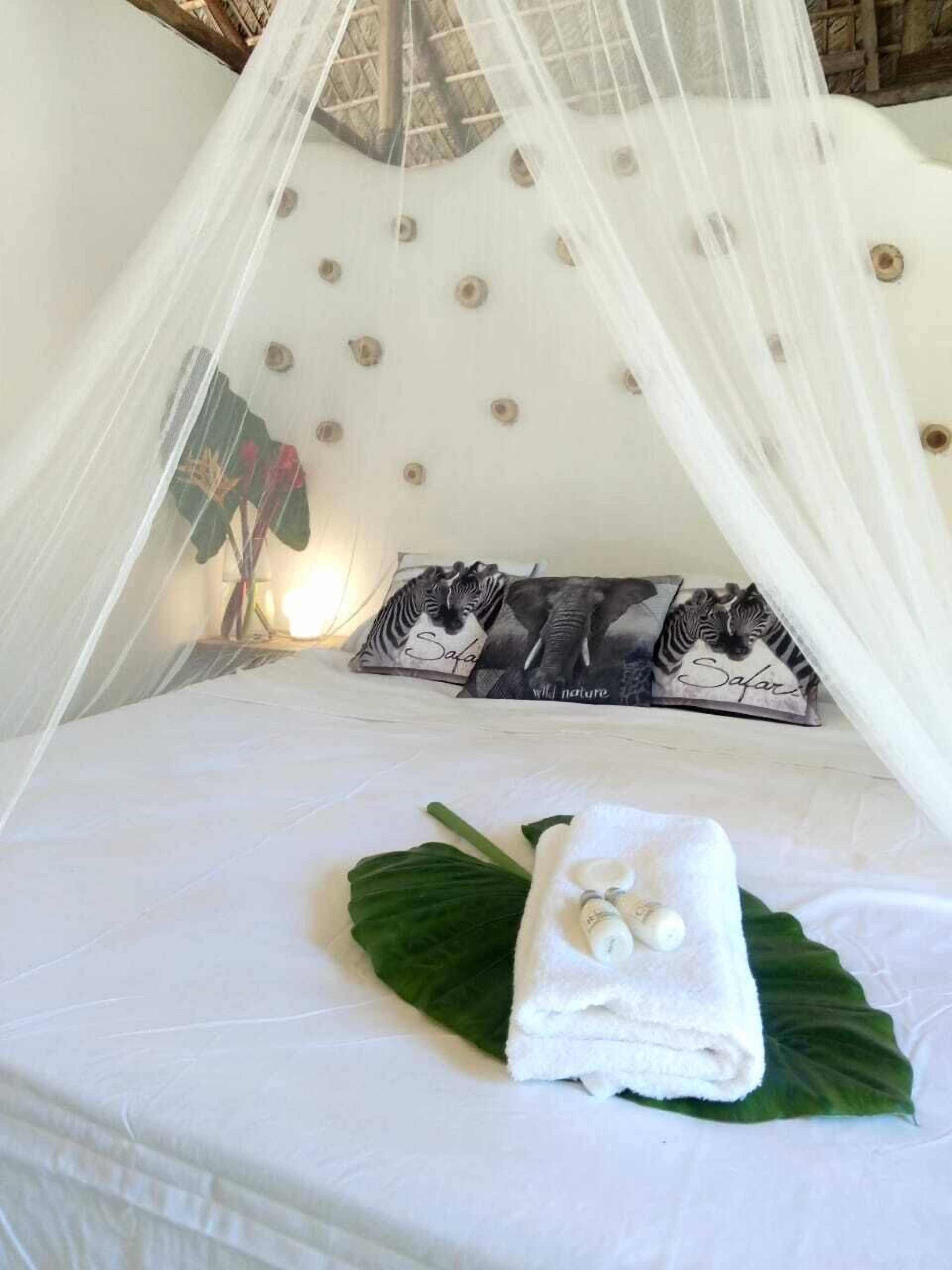 Bungalow, 4 Bedrooms, Kitchen, Garden View | Free WiFi, bed sheets