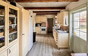 Kühlschrank, Ofen, Herdplatte, Geschirrspüler