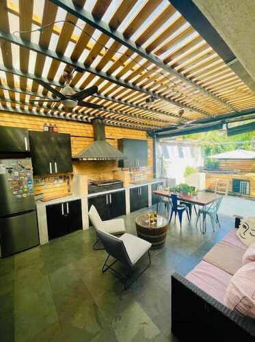 Beautiful home overlooking Costanera Center

