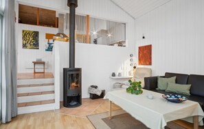 Interior - 3 bedroom amazing home in Knebel (Knebel)