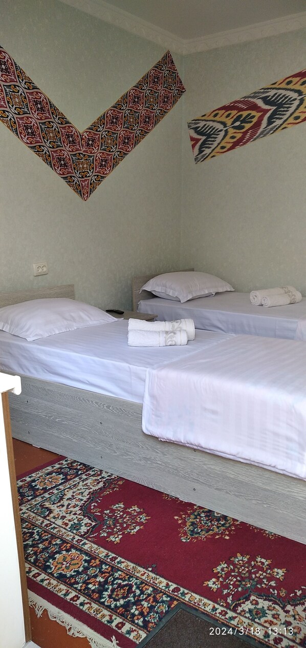 Standard tvåbäddsrum - utsikt mot innergården | Gratis wi-fi och sängkläder