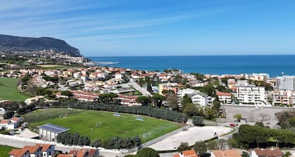 M390 - Marcelli, delightful villa with sea view