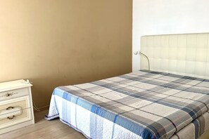 3 bedrooms, bed sheets - M390 - Marcelli, delightful villa with sea view (Marcelli)
