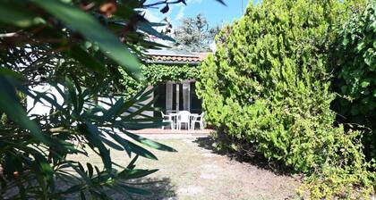 N149 - Numana, three-room villa with garden