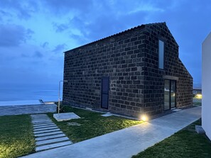 Panoramic Cottage, 2 Bedrooms, Non Smoking, Kitchen | Terrace/patio - Casa Nova (Ponta Delgada)