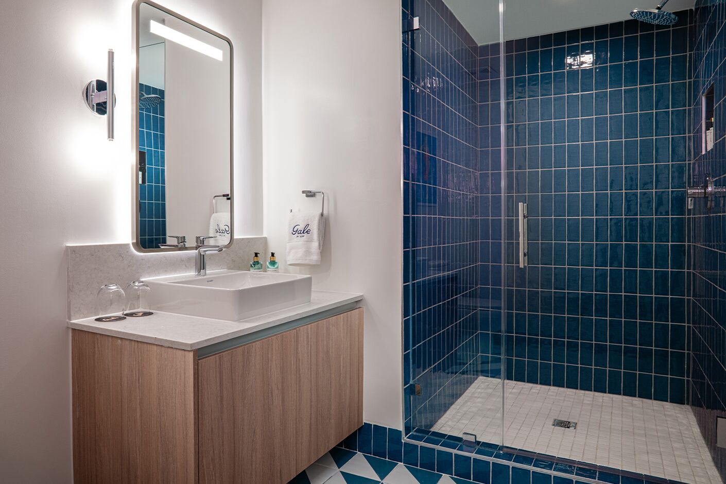 淋浴設備、風筒、提供毛巾