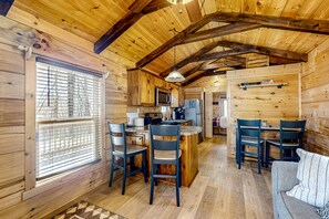 Interior - Dog-friendly rustic home with private hot tub, mtn views, wraparound deck, W/D (Franklin)