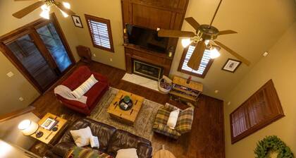 Searcy Cabin on the Knoll