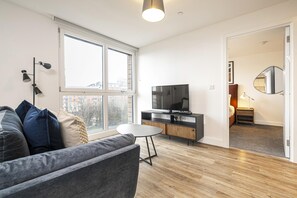 2 bedrooms, Internet - Canalside Living in Leeds (Leeds)