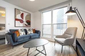 Apartment - Superb Flat With Community Vibe (Leeds)