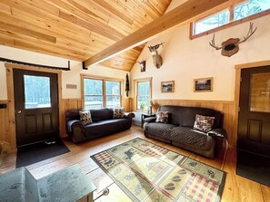 TV - Caddis Ridge Camp - West Forks (West Forks)