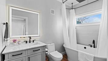 Hårføner, håndklær, såpe og sjampo