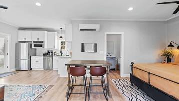 1 soverom, strykejern/-brett, wi-fi og sengetøy