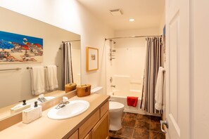 Hair dryer, towels - Cozy Hailey Haven: Sun, Ski, Work, & Play at Your Doorstep (Hailey)