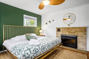 4 Schlafzimmer, Bügeleisen/Bügelbrett, kostenloses WLAN, Bettwäsche