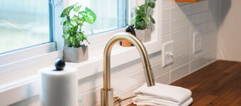 Explore Leelanau Peninsula, Near Beaches and Lakes! Sleeping Bear Cottage