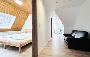 3 soverom, reiseseng for barn, wi-fi (inkludert) og sengetøy