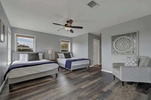 House, Multiple Beds, Hot Tub (3131 US 290 E) | 3 bedrooms, individually decorated, individually furnished, bed sheets