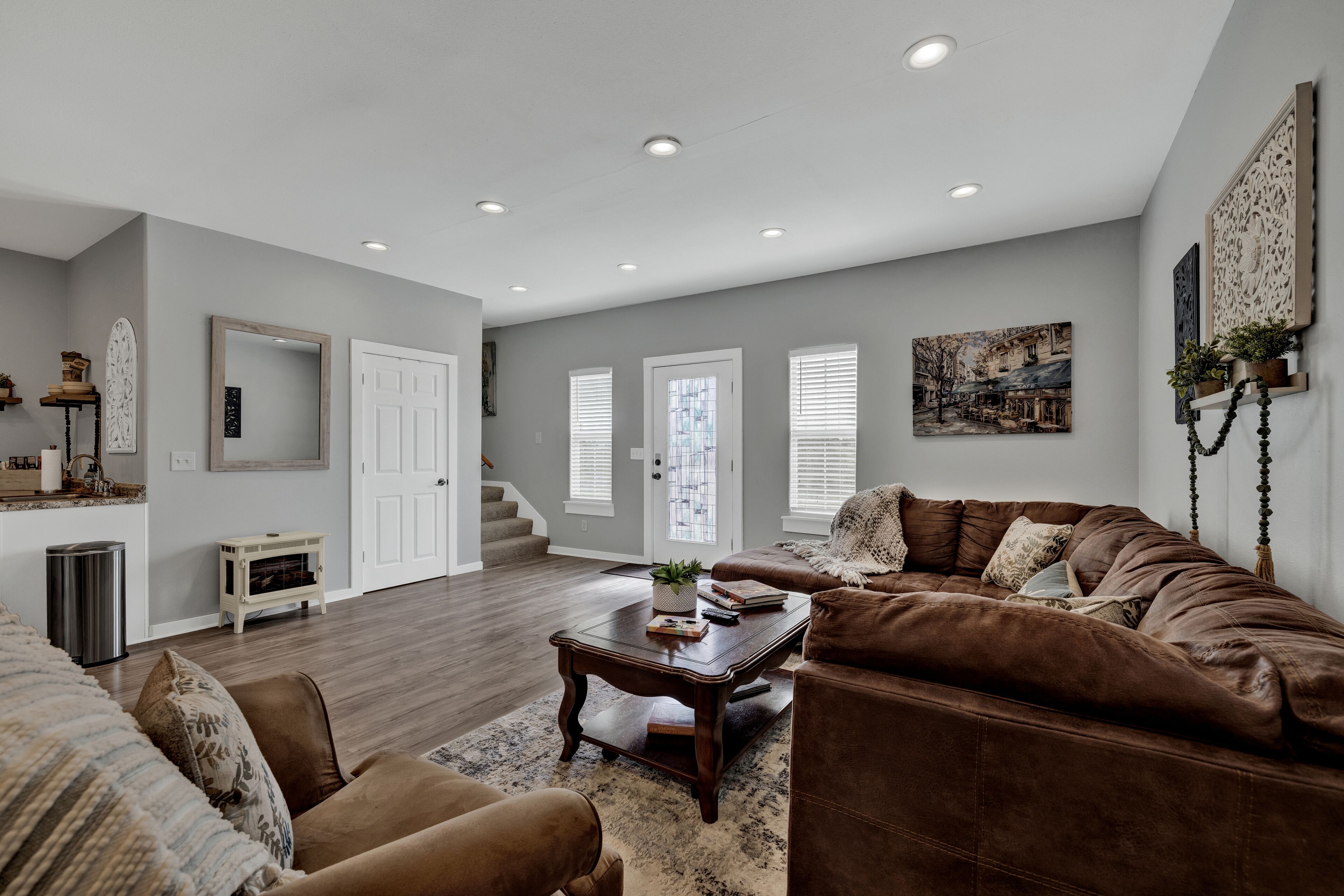 คอทเทจ, เตียงควีนไซส์ 1 เตียง, ห้องครัว | บริเวณนั่งเล่น