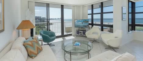 TV, DVD player