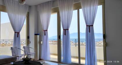 A Lovely Place With lot of Light and sea View. The Beach is Only 150 Away