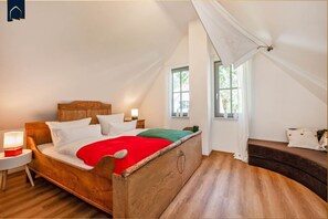 2 Schlafzimmer, Schreibtisch, Bügeleisen/Bügelbrett, WLAN