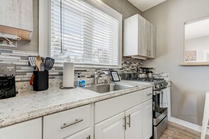 Private kitchen - Downtown Monument (Monument)