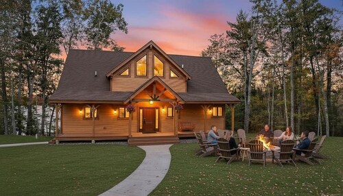 Eagles Bluff - 3 Br Lakefront Cabin on 20 acres
