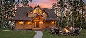 Eagles Bluff - 3 Br Lakefront Cabin on 20 acres