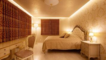 2 bedrooms, desk, free WiFi, bed sheets