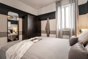 4 室のベッドルーム、アイロン / アイロン台、WiFi、ベッドシーツ