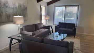 智能電視、壁爐