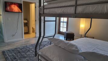 3 間睡房、熨斗/熨衫板、可攜式嬰兒床、Wi-Fi