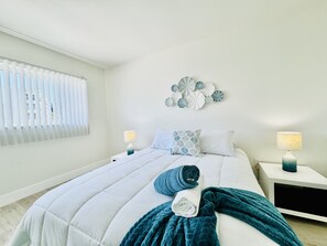 1 soverom, strykejern/-brett, wi-fi (inkludert) og sengetøy