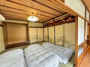 4 habitaciones, wifi gratis y ropa de cama 