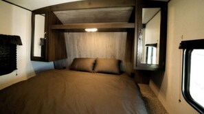 2 chambres, bureau, Wi-Fi gratuit, draps fournis