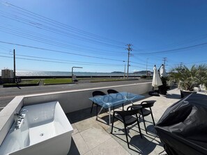 Outdoor dining - Standard Plan TRAILERB Bring your own food OK Villa with bathtub / Tateyama Chiba (Tateyama)