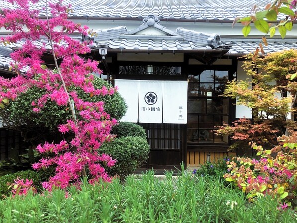 DĂ©tail de lâextĂ©rieur