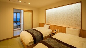 1 bedroom, desk, free WiFi, bed sheets - Nonsmoking 4 people Special room with ocean view 6th and 7th floors Spring seasonal banquet / Kyotango Kyōto (Kyotango)