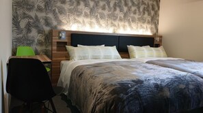 1 bedroom, desk, iron/ironing board, free WiFi - NonsmokingUniversal Twin RoomBreakfast include / Nago Okinawa (Nago)