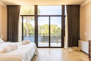 1 bedroom, iron/ironing board, WiFi, bed sheets - Elegant apartment for two people, arranged on two levels and equipped with all comforts including a balcony and shower with chromotherapy. The apartment is located in a modern condominium complex with a shared swimming pool, which enjoys a pleasant view. (Perugia)