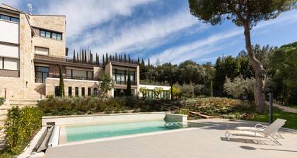 Exclusive Perugia Getaway - Shared Pool & Parking