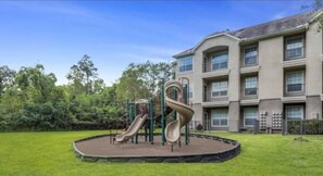 Children's area - Luxury Modern 2BR 2Bath Apartment (Houston)