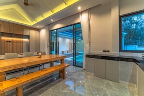 Villa, 3 Schlafzimmer, Raucher, eigener Pool | Esszimmer
