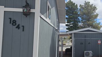 Enceinte de lâhĂ©bergement