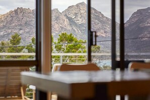 Dining - The Arthouse Freycinet (Glamorgan-Spring Bay)