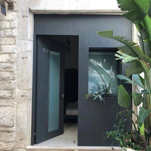 Locus Pendinelli Trani 53-the Philosophy of a B&b, the Details of a Hotel!!!