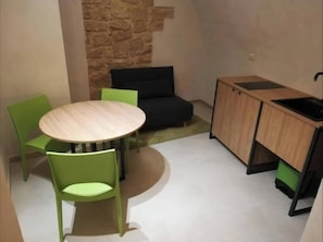 Appartement, 1 chambre | Coin séjour