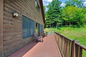 Terrace/patio - Whippoorwill - Wooded location, hot tub, close to downtown Oquossoc (Rangeley)